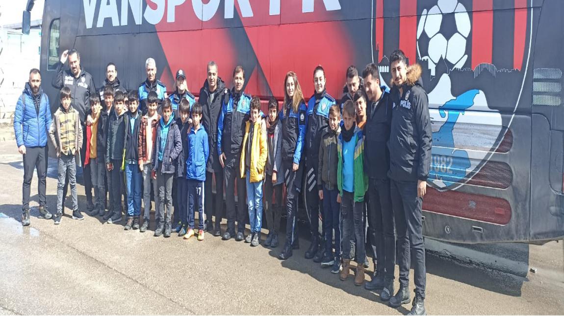 Futbol Takımımız Vanspor Profesyonel Oyuncuları ile buluştu.